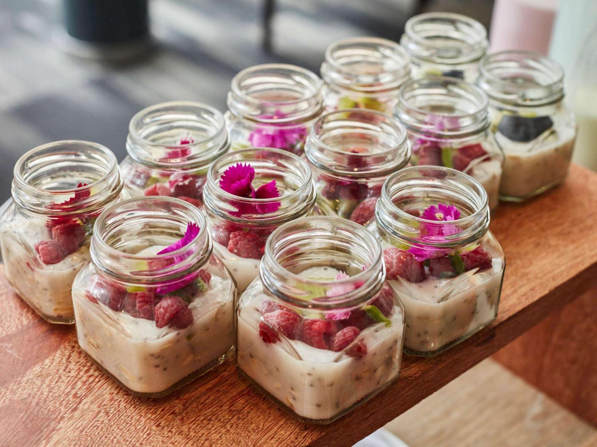 Pullman Doha West Bay Otel Dış mekan fotoğraf Overnight oats