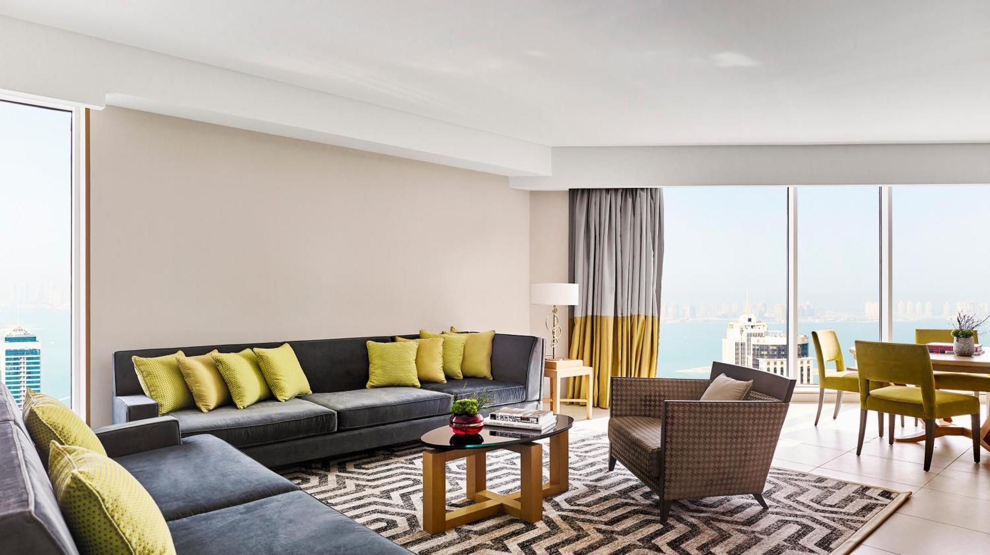 Pullman Doha West Bay Otel Dış mekan fotoğraf A suite at the hotel