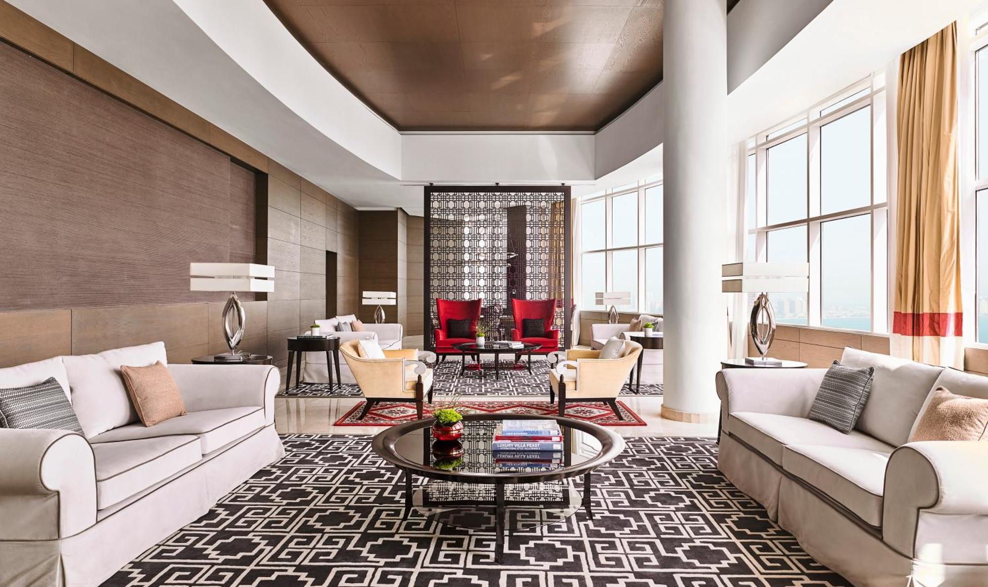 Pullman Doha West Bay Otel Dış mekan fotoğraf The living room of a three-bedroom apartment